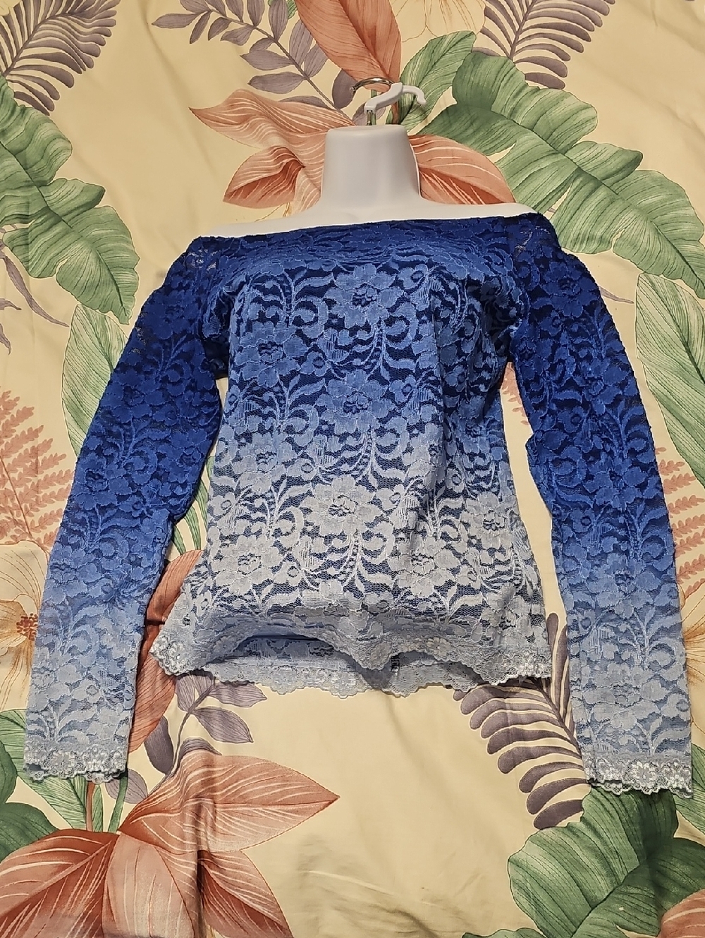 VENUS Off The Shoulder Top Blue Ombre Lace S